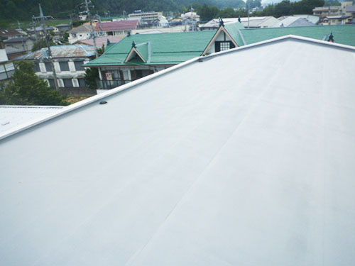 施工事例・屋根防水トップコート